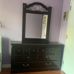 Six Drawer Dresser With Mirror 