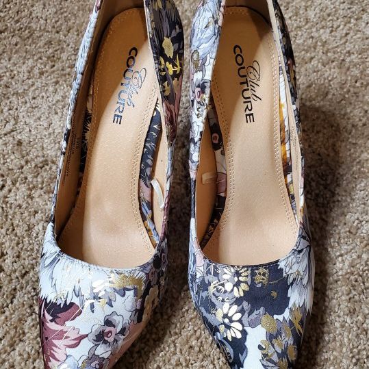Beautiful Club Couture Floral Pumps, Size 6