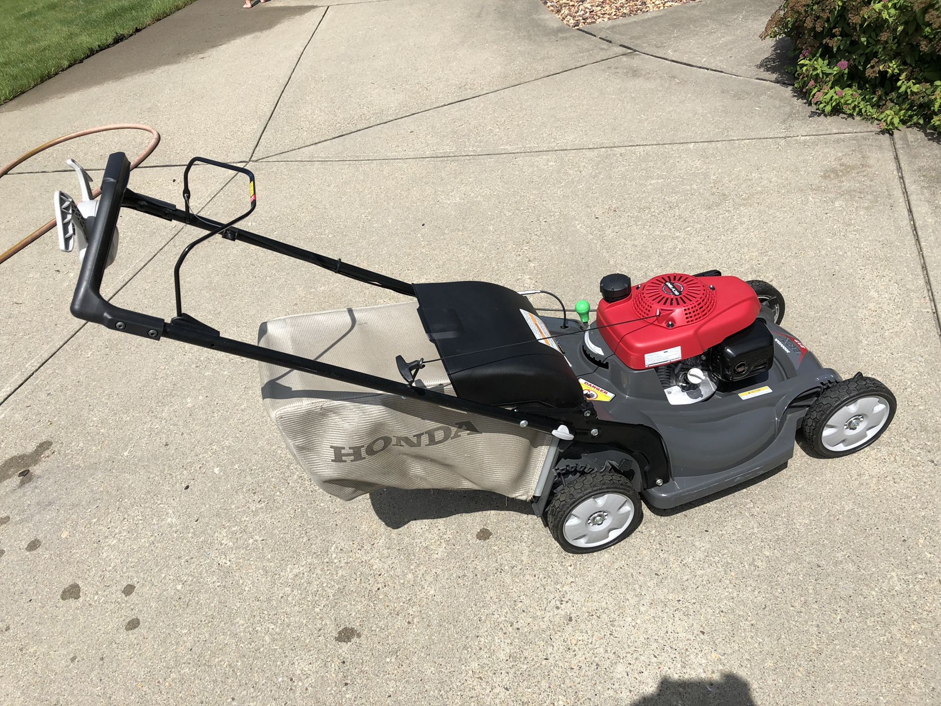 Honda HRX217VKA Lawn mower for Sale in Renfrew, PA OfferUp