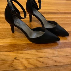 Black Heels Size 8