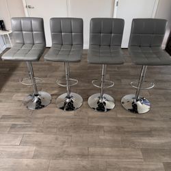 4 Stool Chairs