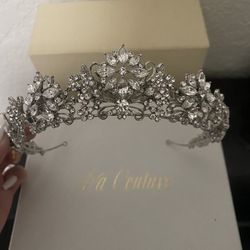 Ava Couture Bridal Tiara