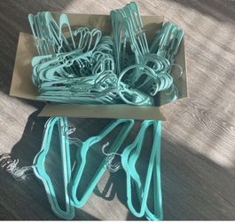 Teal Hangars - Approx 120