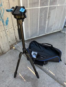 SIRUI Carbon Fiber Video Tripod with Fluid Head – Like New – Complete Kit