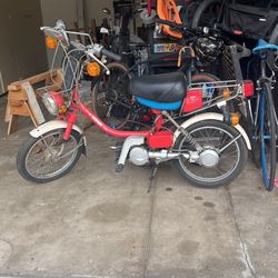 QT Yamahopper Scooter