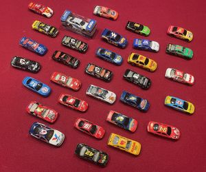 NASCAR / Hot Wheels / Assorted 