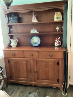 Colonial American Dining room set