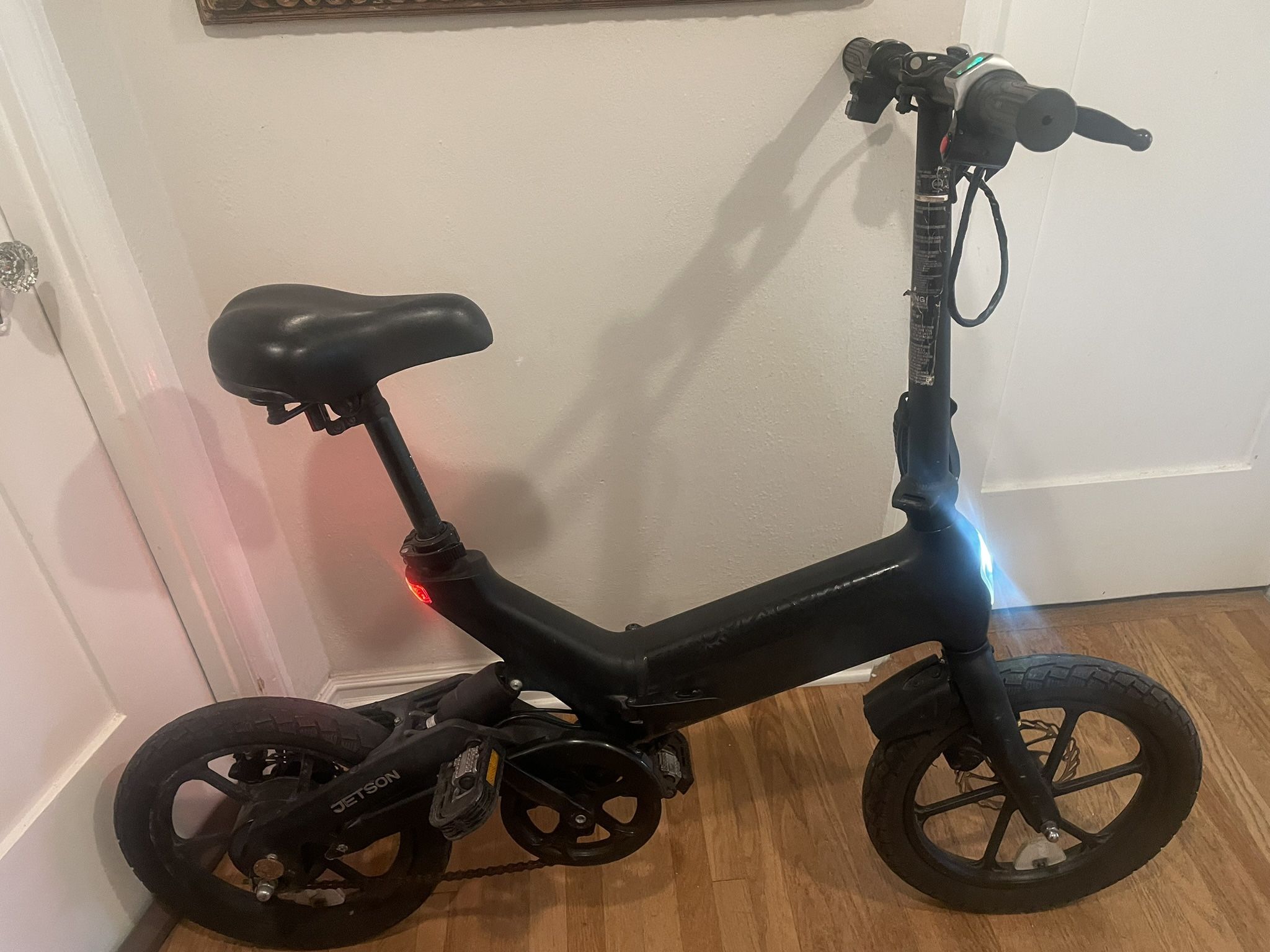 Jetson Haze 48v Scooter Ebike Folding With Charger