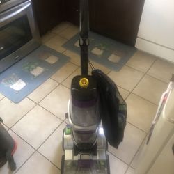 BISSELL PET PRO CARPET CLEANER
