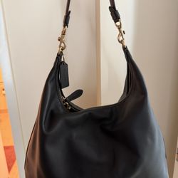 Lightly Used Coach Purse (Black)