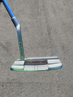 Golf Clubs! TaylorMade Nubbins Putter!