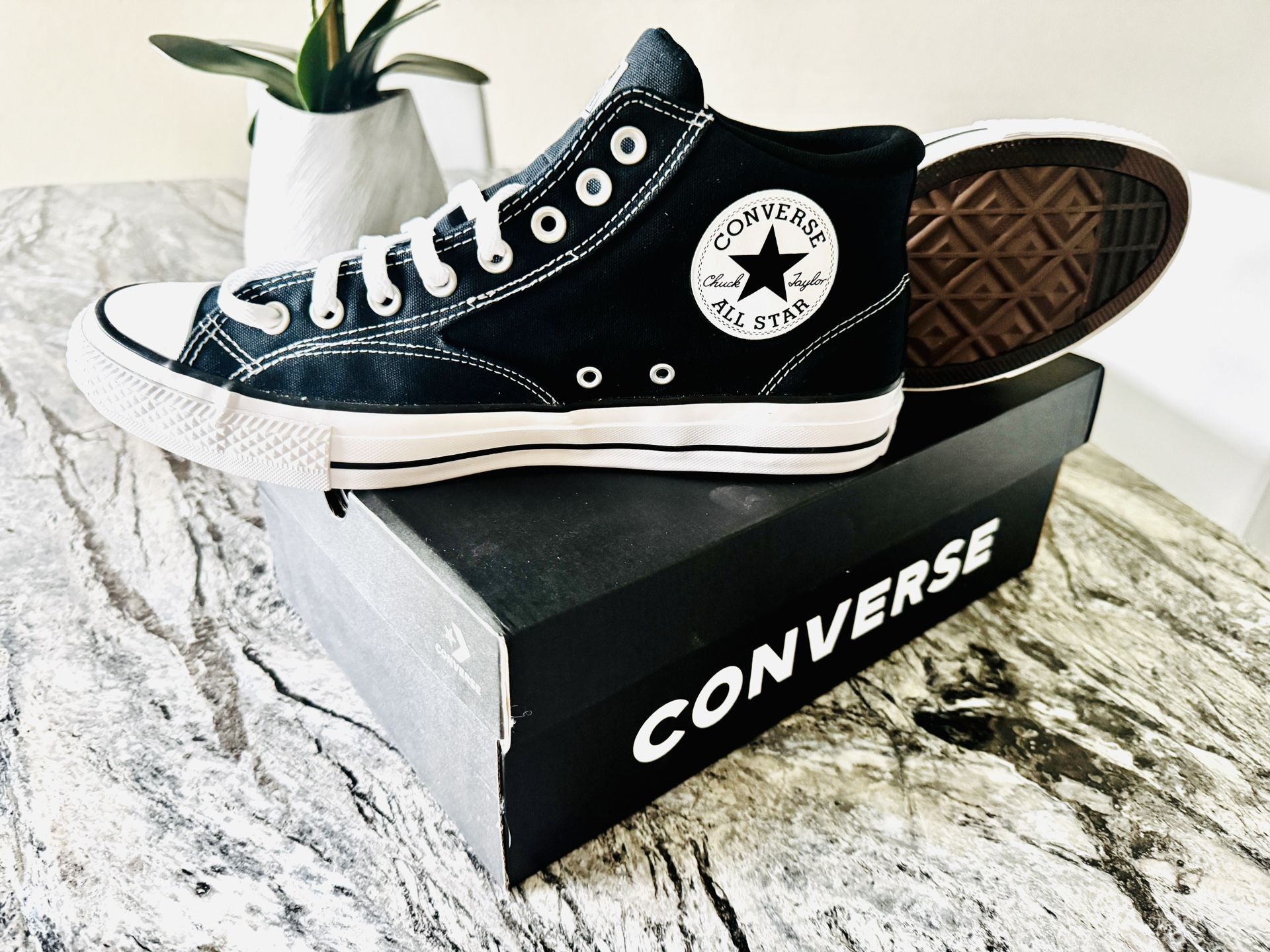 Chuck Taylor All Star Malden Street Size 12 in original box