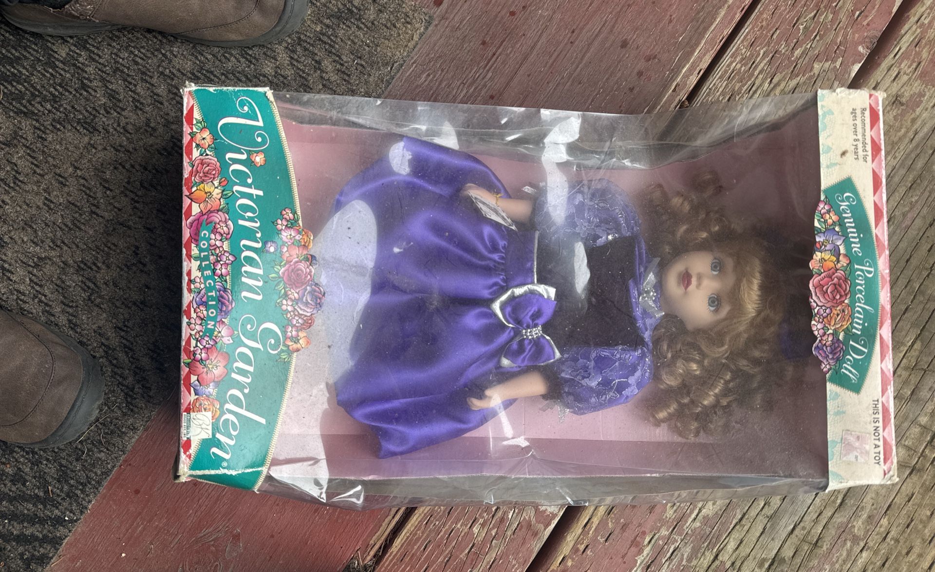 House Decorating Doll
