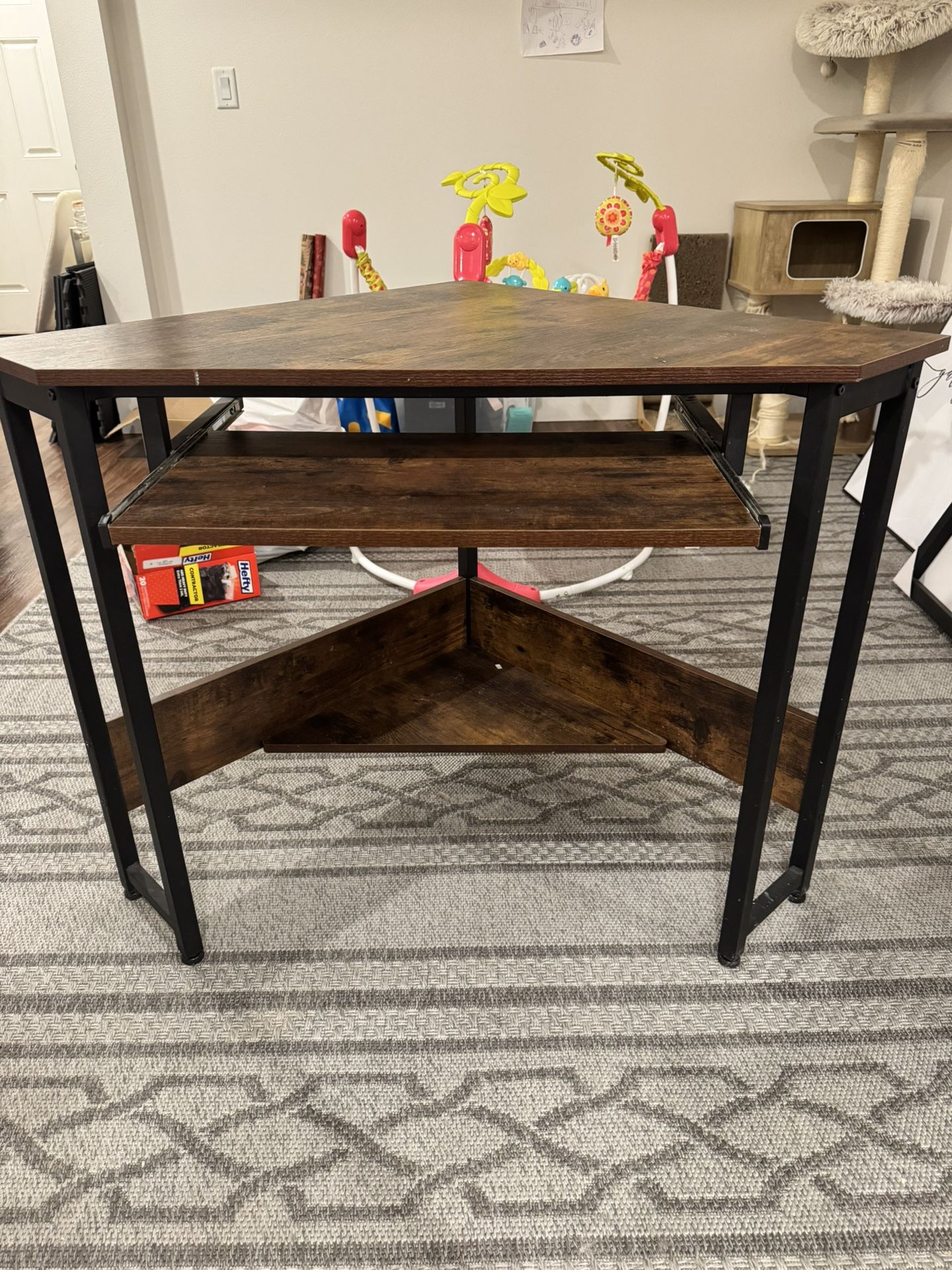Free Corner Desk