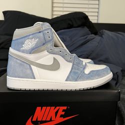 Air Jordan 1 Sz 13 DS Hyper Royal