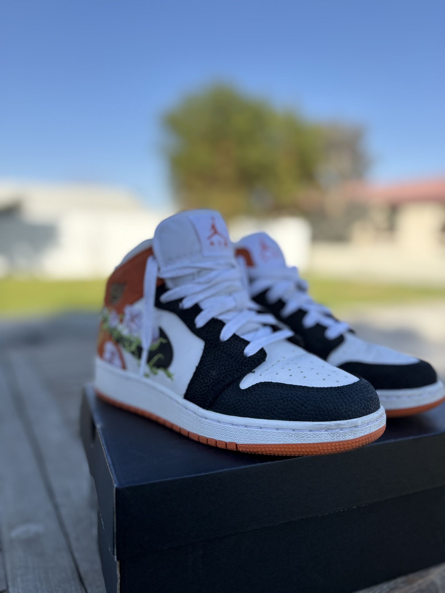 Kid's Air Jordan 1 Mid GS Basketball Blossom size 5