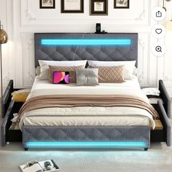 Bed with 4 draws under and headboard