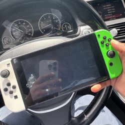 Nintendo switch  W/ Super Smash