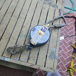 DBI-SALA Ultra-Lok Self-Retracting Lifelines Galvanized, 20ft, Swiveling Snap H

