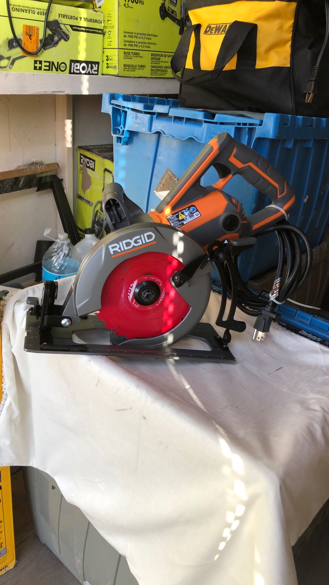 RIDGID 7 1/4” Circular Saw 120v
