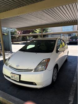 2007 Toyota Prius – Clean Title – Reliable Daily Driver