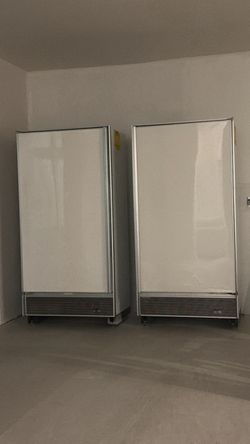 Subzero fridge and refrigerator