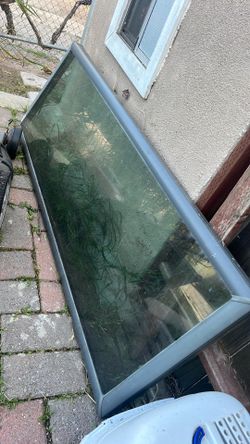 VELUX SKYLIGHT WINDOW