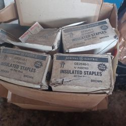 Box of insulated staples