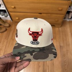 Chicago Bulls Fitted 