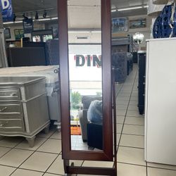 Mirror With jewelry Storage 