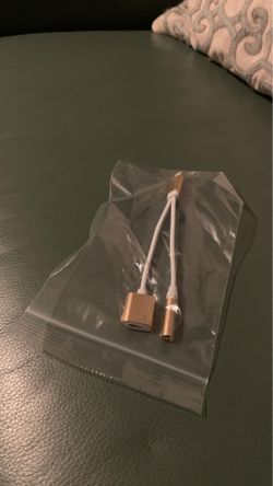 Apple dual dongle for iPhone 6