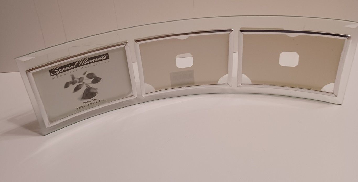 3 Slot Curved Glass Photo Frame