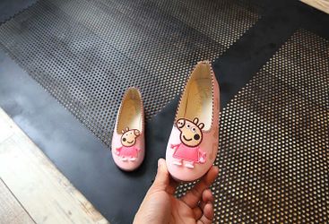 Super cute peppa Pig pink flat shoes