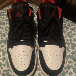 Jordan 1 Low Tops (WITHOUT BOX) Size 10