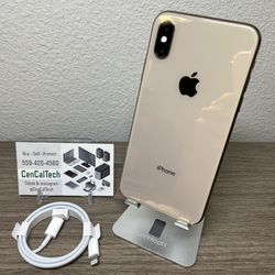 iPhone XS 64gb Unlocked For Any Carrier with a New Battery In Very Good Condition 