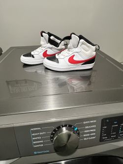 Brand New Nike Kids Mids - Size 2