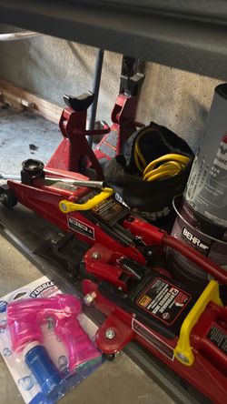 Car Jacks and stands