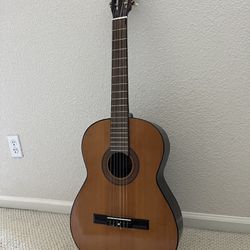 Acoustic Guitar De GAMA Model 5103.