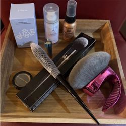 7 Pc Beauty Bundle - KVD, Pat McGrath, Gucci, Bumble & Bumble, DryBar, Westmore