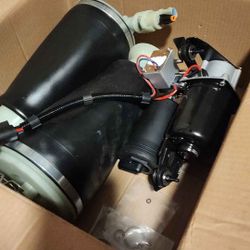 2003-11 Lincoln Town Car Air Shocks and Compressor