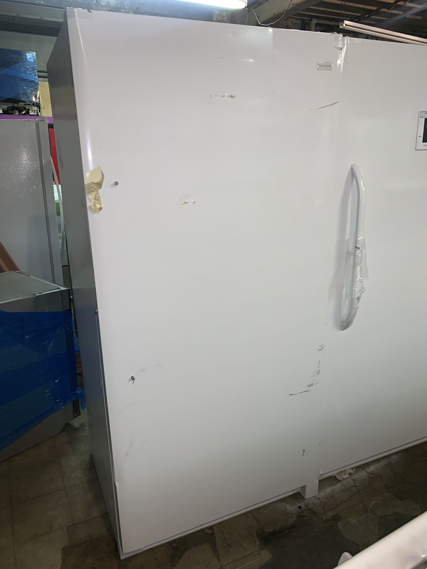 New scratch and dent FRIGIDAIRE upright freezer