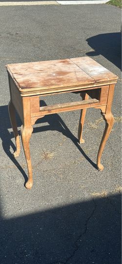 Sewing Table Vintage