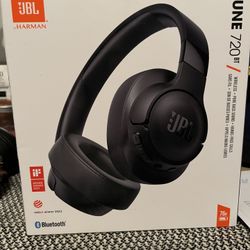 JBL Tune 720 BT Wireless Over-Ear Headphones