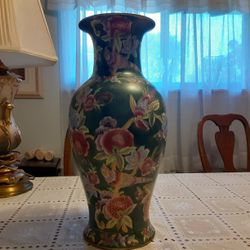  VERY UNIQUE LOOKING VINTAGE HAND PAINTED AND HAND FINISHED  VASE  REALLY NICE  CONDITION 18,5 INCHES TALL 