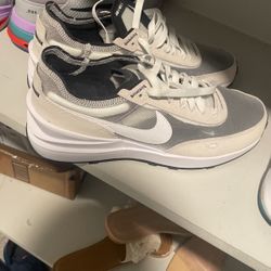 Nike Waffle Trainer Shoes Women’s Size 11
