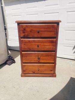 Dresser
