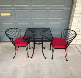 Patio set. Table and chairs. Brand new cushions. Very nice condition.
