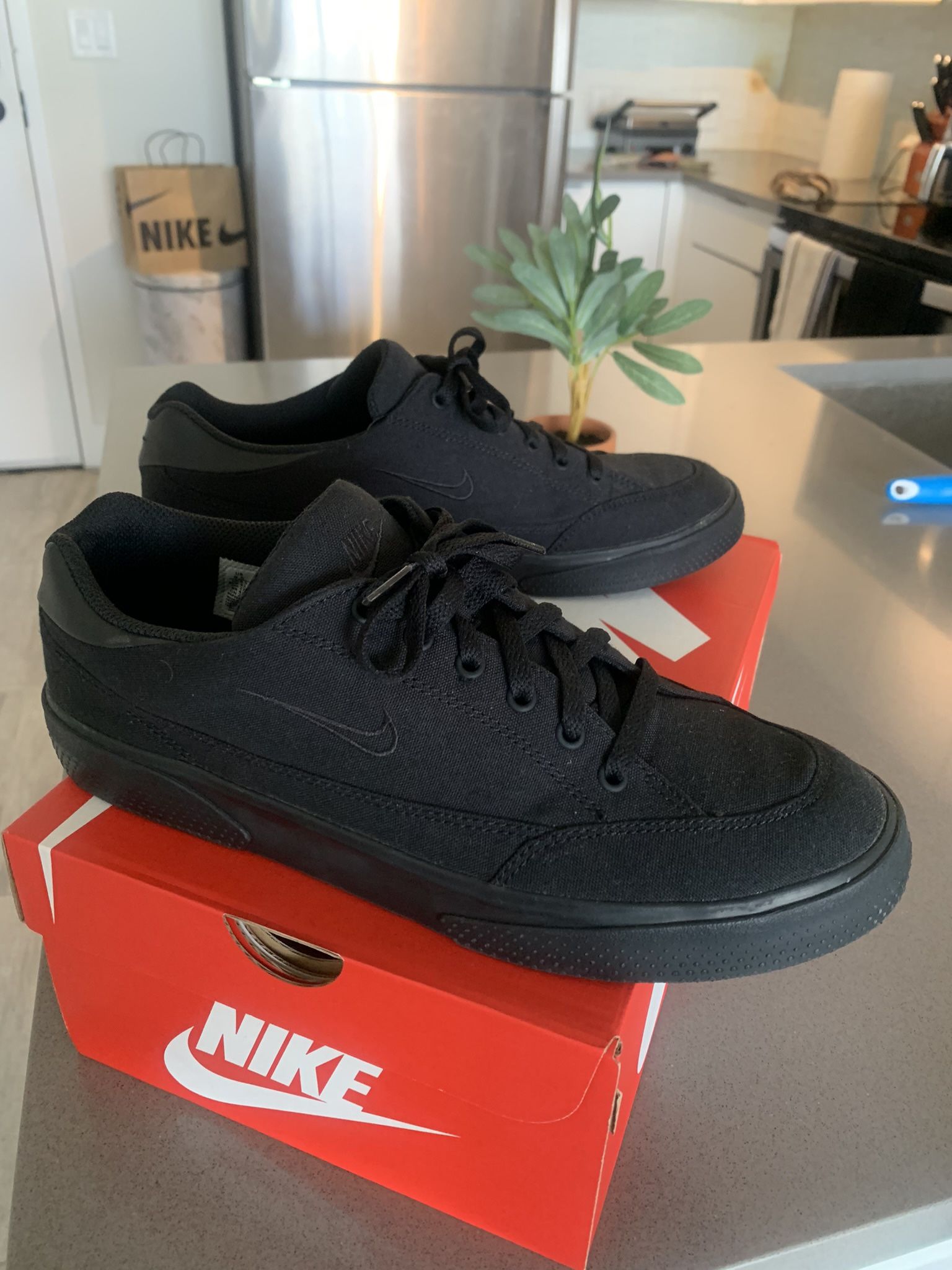 New Nike 9.5 Men