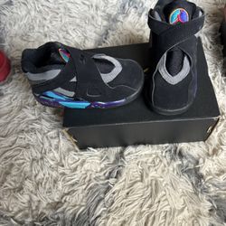 Size 7c Aqua 8s