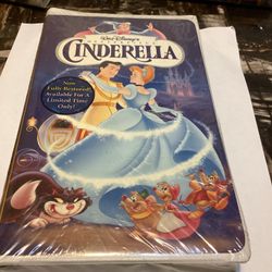 RARE Walt Disney Masterpiece Collection Cinderella 1995 VHS #5265 Clamshell